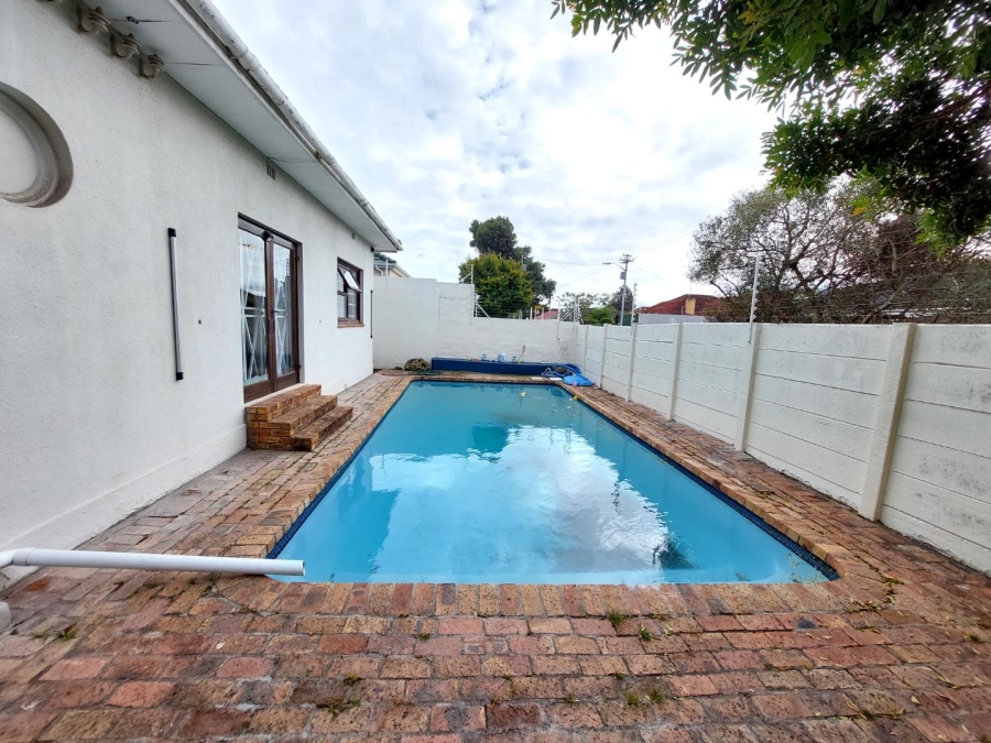 To Let 3 Bedroom Property for Rent in Claremont Western Cape